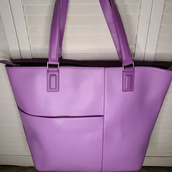 Tote - Picture 2 of 5